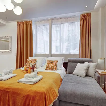 692 Olivier - Superbe A Paris